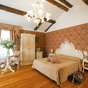 Palazzo Guardi Πανσιόν