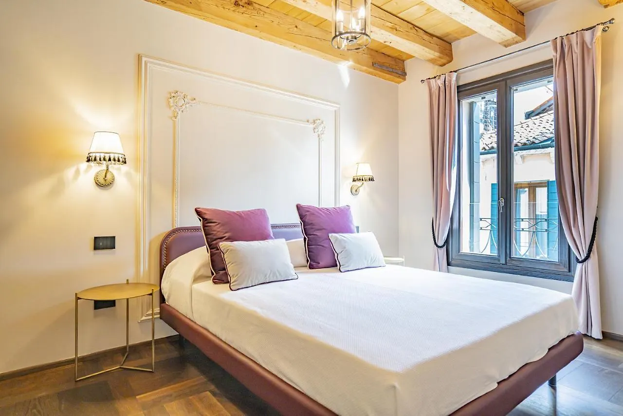 Corte Rubbi 8 Luxury Two-Bedroom Apartment -Dimora Italia - Βενετία