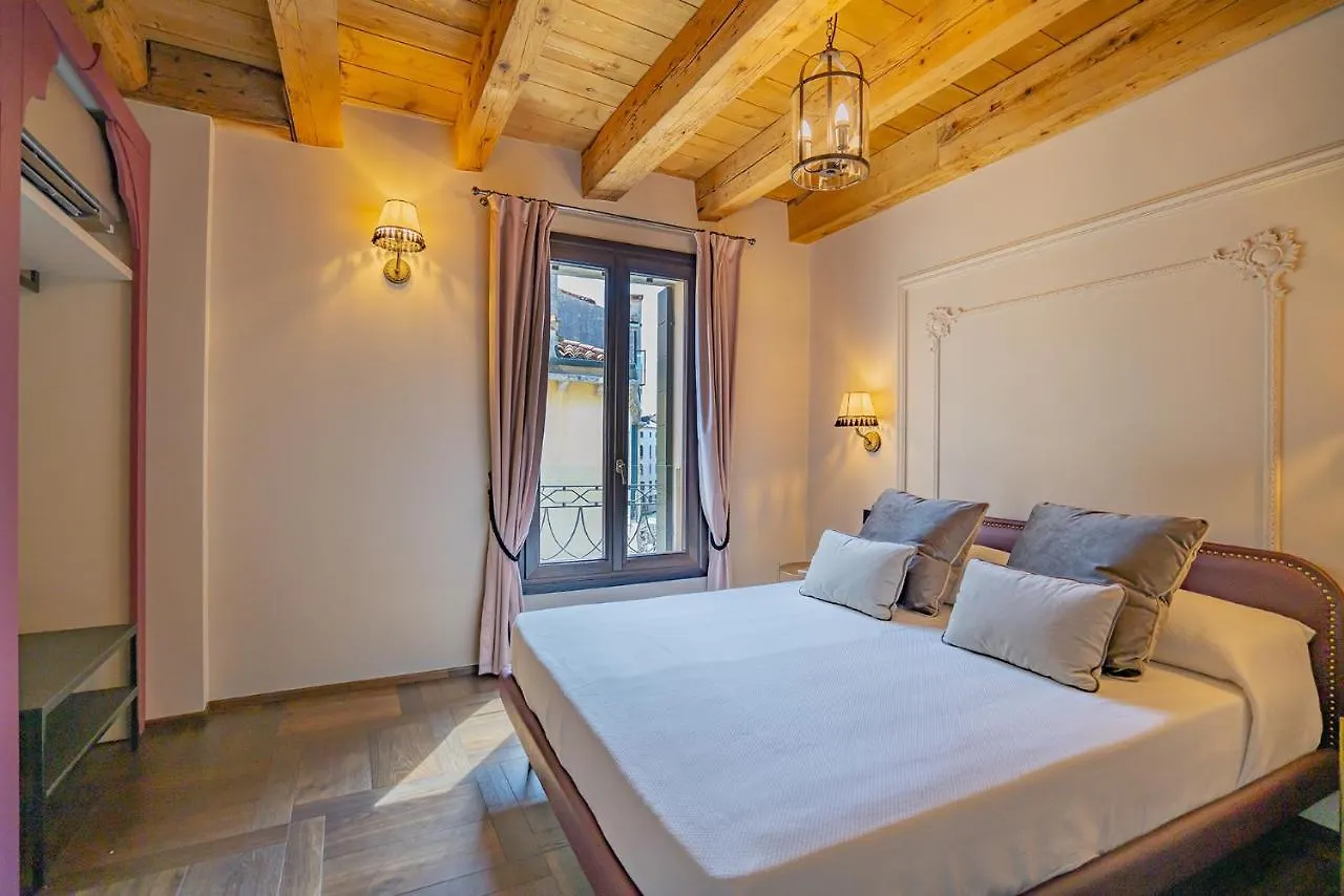 Corte Rubbi 8 Luxury Two-Bedroom Apartment -Dimora Italia - Βενετία