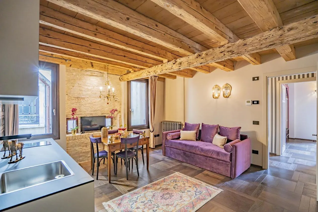 Corte Rubbi 8 Luxury Two-Bedroom Apartment -Dimora Italia - Βενετία Ιταλία